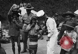 Standbild amerikanische Matrosen in Nordafrika Nordafrika, 1920, aus Sekunde 57 historischem Filmmaterial Videoclip 65675053227