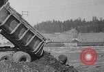 Immagine di Struttura incompleta Bonneville Oregon USA, 1936, secondo 42 filmato di repertorio 65675053237