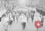 Standbild May Day Parade New York City USA, 1941, aus Sekunde 1 historischem Filmmaterial Videoclip 65675053243