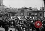 Standbild May Day Parade New York City USA, 1941, aus Sekunde 23 historischem Filmmaterial Videoclip 65675053243