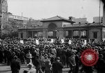 Standbild May Day Parade New York City USA, 1941, aus Sekunde 24 historischem Filmmaterial Videoclip 65675053243