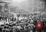 Standbild May Day Parade New York City USA, 1941, aus Sekunde 57 historischem Filmmaterial Videoclip 65675053243
