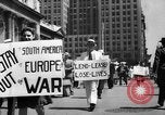 Standbild picket line New York City USA, 1941, aus Sekunde 14 historischem Filmmaterial Videoclip 65675053245