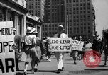Standbild picket line New York City USA, 1941, aus Sekunde 30 historischem Filmmaterial Videoclip 65675053245