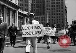 Standbild picket line New York City USA, 1941, aus Sekunde 32 historischem Filmmaterial Videoclip 65675053245