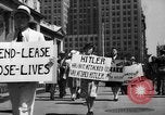 Standbild picket line New York City USA, 1941, aus Sekunde 34 historischem Filmmaterial Videoclip 65675053245