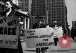 Standbild picket line New York City USA, 1941, aus Sekunde 41 historischem Filmmaterial Videoclip 65675053245