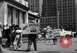 Standbild picket line New York City USA, 1941, aus Sekunde 45 historischem Filmmaterial Videoclip 65675053245