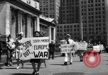 Standbild picket line New York City USA, 1941, aus Sekunde 51 historischem Filmmaterial Videoclip 65675053245