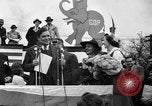 Immagine di Il candidato presidenziale Wendell Willkie sul sentiero di campagna Bloomington Illinois USA, 1940, secondo 4 filmato di repertorio 65675053248