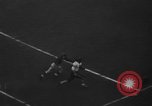 Immagine di Football americano New York City USA, 1940, secondo 42 filmato di repertorio 65675053252