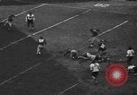 Immagine di Football americano New York City USA, 1940, secondo 57 filmato di repertorio 65675053252