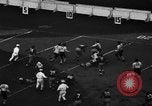 Immagine di Football americano New York City USA, 1940, secondo 61 filmato di repertorio 65675053252