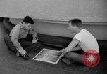 Standbild Segler an Deck Corregidor Island Philippinen, 1945, aus Sekunde 21 historischem Filmmaterial Videoclip 65675053294