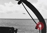 Standbild USS Pittsburgh (CA-72) China Sea, 1945, aus Sekunde 7 historischem Filmmaterial Videoclip 65675053299