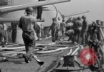 Standbild USS Savanne CL-42 Salerno Italien, 1943, aus Sekunde 8 historischem Filmmaterial Videoclip 65675053302
