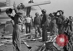 Standbild USS Savanne CL-42 Salerno Italien, 1943, aus Sekunde 15 historischem Filmmaterial Videoclip 65675053302