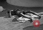 Standbild USS Savanne CL-42 Salerno Italien, 1943, aus Sekunde 34 historischem Filmmaterial Videoclip 65675053302