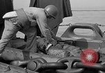 Standbild USS Savanne CL-42 Salerno Italien, 1943, aus Sekunde 21 historischem Filmmaterial Videoclip 65675053303