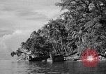 Standbild Landung Handwerk mechanisierte Purata Bougainville Papua Neu Guinea, 1943, aus Sekunde 28 historischem Filmmaterial Videoclip 65675053304