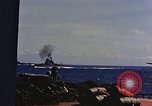 Image USS Honolulu CL-48 théâtre du Pacifique, 1943, de la seconde 20 séquences d'archives historiques vidéo 65675053306