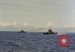 Standbild USA Segler Pacific Theater, 1943, aus Sekunde 31 historischem Filmmaterial Videoclip 65675053307