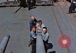 Standbild USS Honolulu CL-48 Kolombangara Salomonen, 1943, aus Sekunde 15 historischem Filmmaterial Videoclip 65675053312