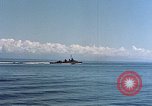 Standbild USS Honolulu CL-48 Kolombangara Salomonen, 1943, aus Sekunde 43 historischem Filmmaterial Videoclip 65675053312