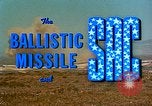 Standbild Atlas Rakete Vandenberg Air Force Base California USA, 1968, aus Sekunde 41 historischem Filmmaterial Videoclip 65675053319