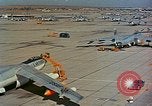 Standbild Atlas Rakete Vandenberg Air Force Base California USA, 1968, aus Sekunde 58 historischem Filmmaterial Videoclip 65675053319