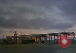 Standbild Atlas Rakete Vandenberg Air Force Base California USA, 1968, aus Sekunde 39 historischem Filmmaterial Videoclip 65675053320