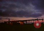 Standbild Atlas Rakete Vandenberg Air Force Base California USA, 1968, aus Sekunde 41 historischem Filmmaterial Videoclip 65675053320