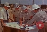 Standbild Atlas Rakete Vandenberg Air Force Base California USA, 1968, aus Sekunde 61 historischem Filmmaterial Videoclip 65675053320