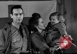 Standbild Deutsch Krieg Braut eintrifft New York City USA, 1945, aus Sekunde 22 historischem Filmmaterial Videoclip 65675053329