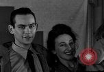 Standbild Deutsch Krieg Braut eintrifft New York City USA, 1945, aus Sekunde 36 historischem Filmmaterial Videoclip 65675053329