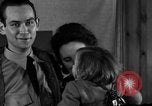 Standbild Deutsch Krieg Braut eintrifft New York City USA, 1945, aus Sekunde 51 historischem Filmmaterial Videoclip 65675053329