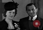 Standbild Deutsch Krieg Braut New York City USA, 1945, aus Sekunde 14 historischem Filmmaterial Videoclip 65675053330