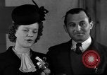 Standbild Deutsch Krieg Braut New York City USA, 1945, aus Sekunde 23 historischem Filmmaterial Videoclip 65675053330