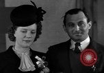 Standbild Deutsch Krieg Braut New York City USA, 1945, aus Sekunde 25 historischem Filmmaterial Videoclip 65675053330