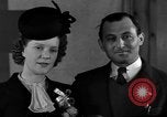 Standbild Deutsch Krieg Braut New York City USA, 1945, aus Sekunde 28 historischem Filmmaterial Videoclip 65675053330