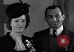 Standbild Deutsch Krieg Braut New York City USA, 1945, aus Sekunde 31 historischem Filmmaterial Videoclip 65675053330