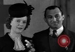 Standbild Deutsch Krieg Braut New York City USA, 1945, aus Sekunde 35 historischem Filmmaterial Videoclip 65675053330