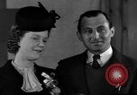 Standbild Deutsch Krieg Braut New York City USA, 1945, aus Sekunde 41 historischem Filmmaterial Videoclip 65675053330