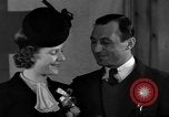 Standbild Deutsch Krieg Braut New York City USA, 1945, aus Sekunde 45 historischem Filmmaterial Videoclip 65675053330