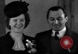 Standbild Deutsch Krieg Braut New York City USA, 1945, aus Sekunde 50 historischem Filmmaterial Videoclip 65675053330