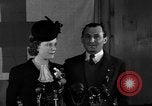 Standbild Deutsch Krieg Braut New York City USA, 1945, aus Sekunde 56 historischem Filmmaterial Videoclip 65675053330
