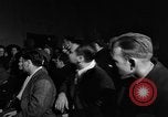 Immagine di Guerra Inglese spose arrivare in America New York City USA, 1945, secondo 46 filmato di repertorio 65675053335
