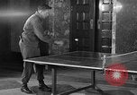 Immagine di Stati Uniti di combattenti Wiesbaden Germania, 1945, secondo 15 filmato di repertorio 65675053339