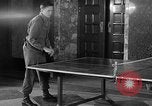 Immagine di Stati Uniti di combattenti Wiesbaden Germania, 1945, secondo 16 filmato di repertorio 65675053339