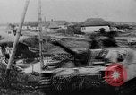 Immagine di Le forze tedesche combattono i sovietici sul fronte orientale nella guerra mondiale II Russia, 1944, secondo 16 filmato di repertorio 65675053350